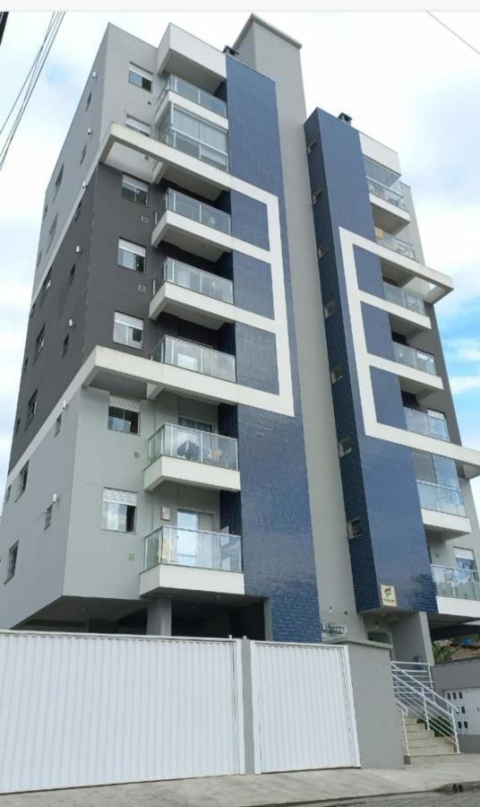Agradavel Apartamento Em Bairro Silencioso... Camboriu Exteriér fotografie